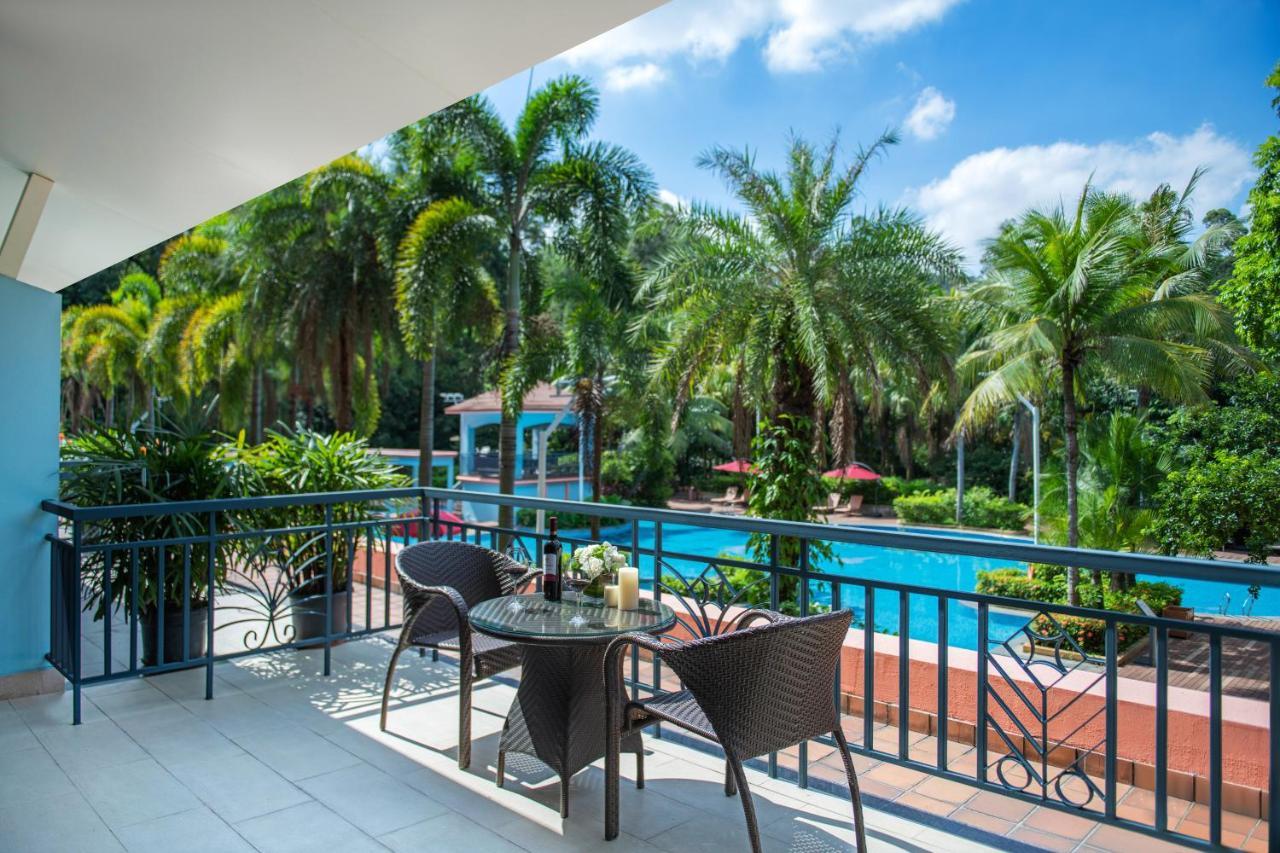 Pullman Hotel And Pullman Living Dongguan Forum Екстериор снимка