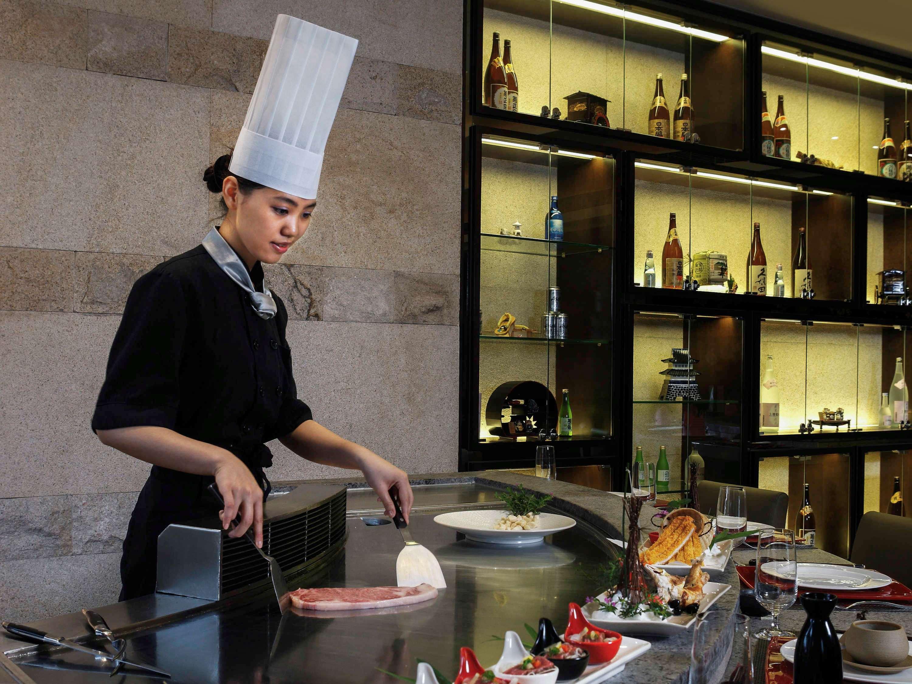 Pullman Hotel And Pullman Living Dongguan Forum Екстериор снимка