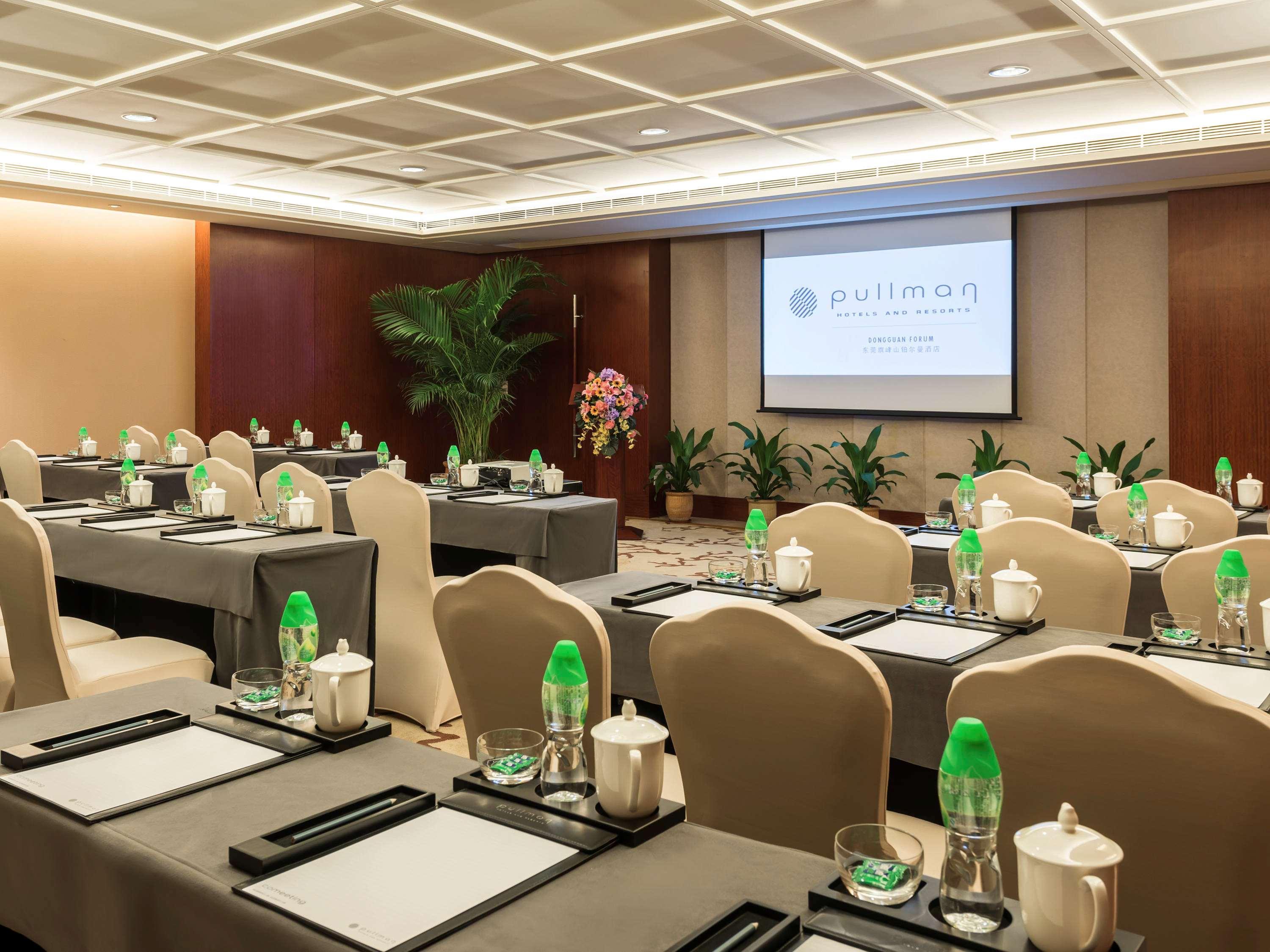 Pullman Hotel And Pullman Living Dongguan Forum Екстериор снимка
