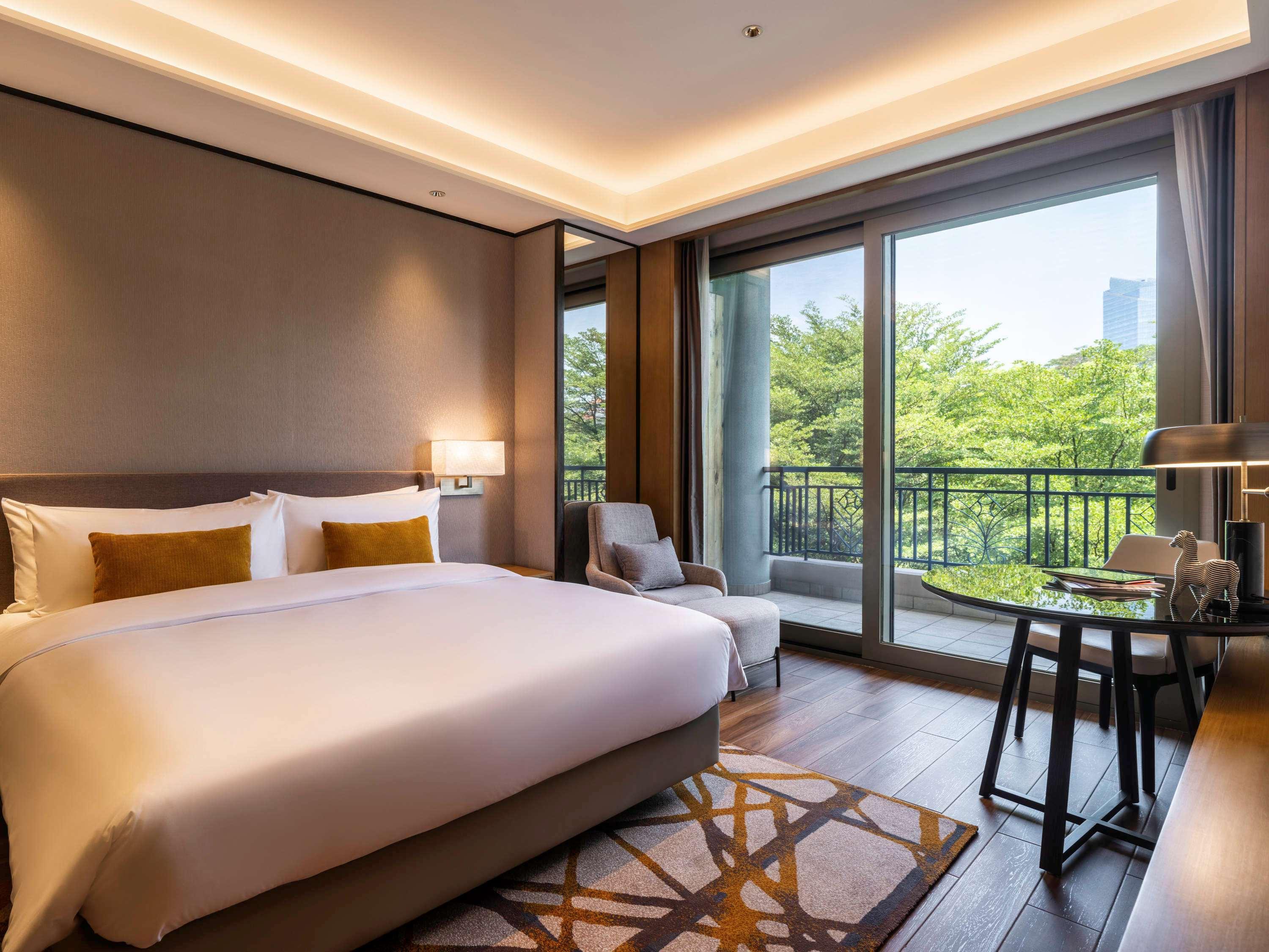 Pullman Hotel And Pullman Living Dongguan Forum Екстериор снимка