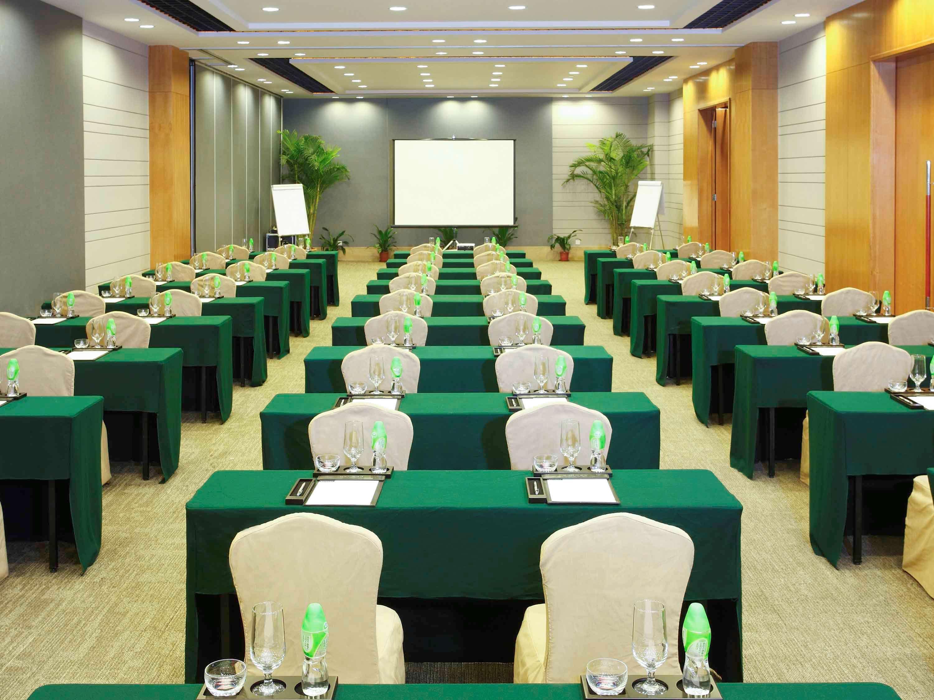 Pullman Hotel And Pullman Living Dongguan Forum Екстериор снимка