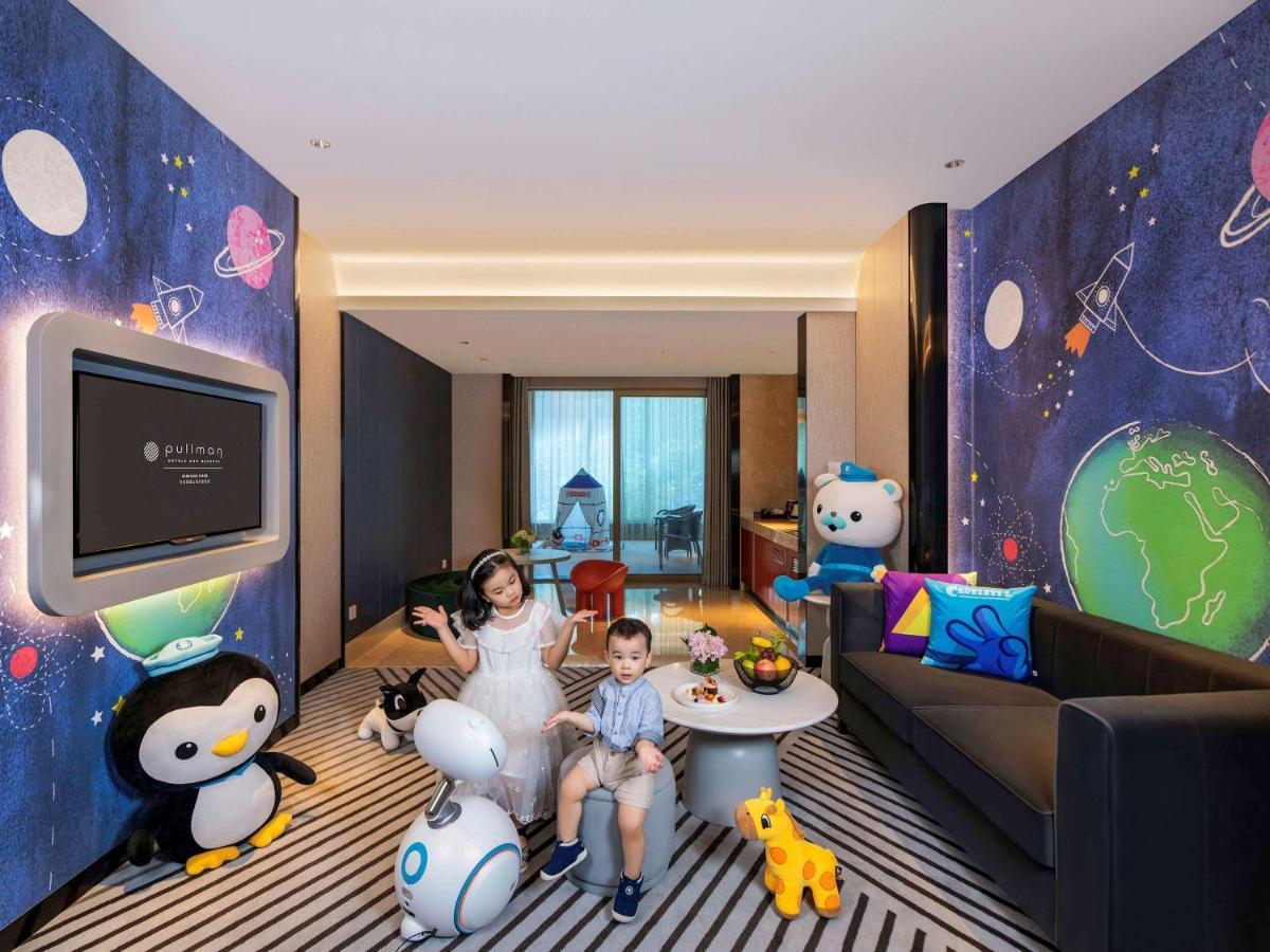 Pullman Hotel And Pullman Living Dongguan Forum Екстериор снимка